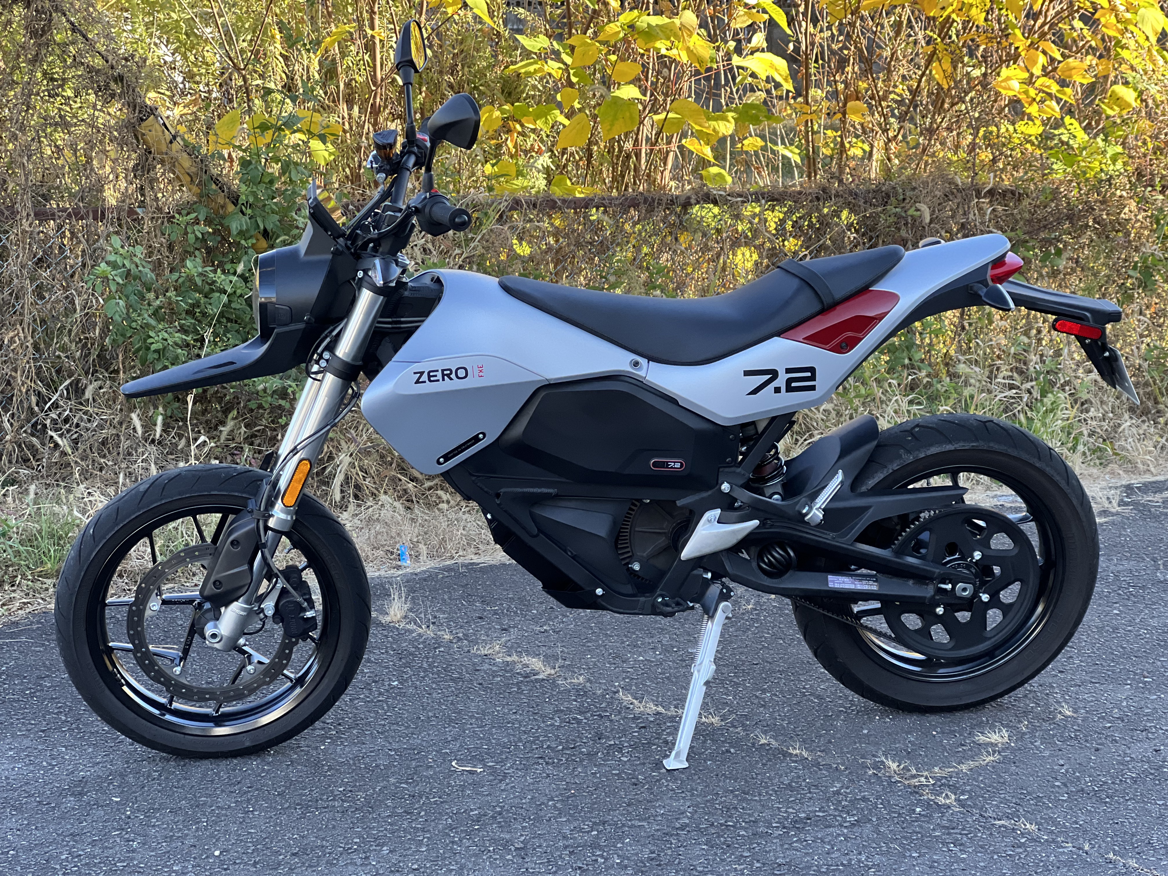 【中古】 Zero Motorcycles FXE 2021年 シルバー 538XXFZ48NCM18659