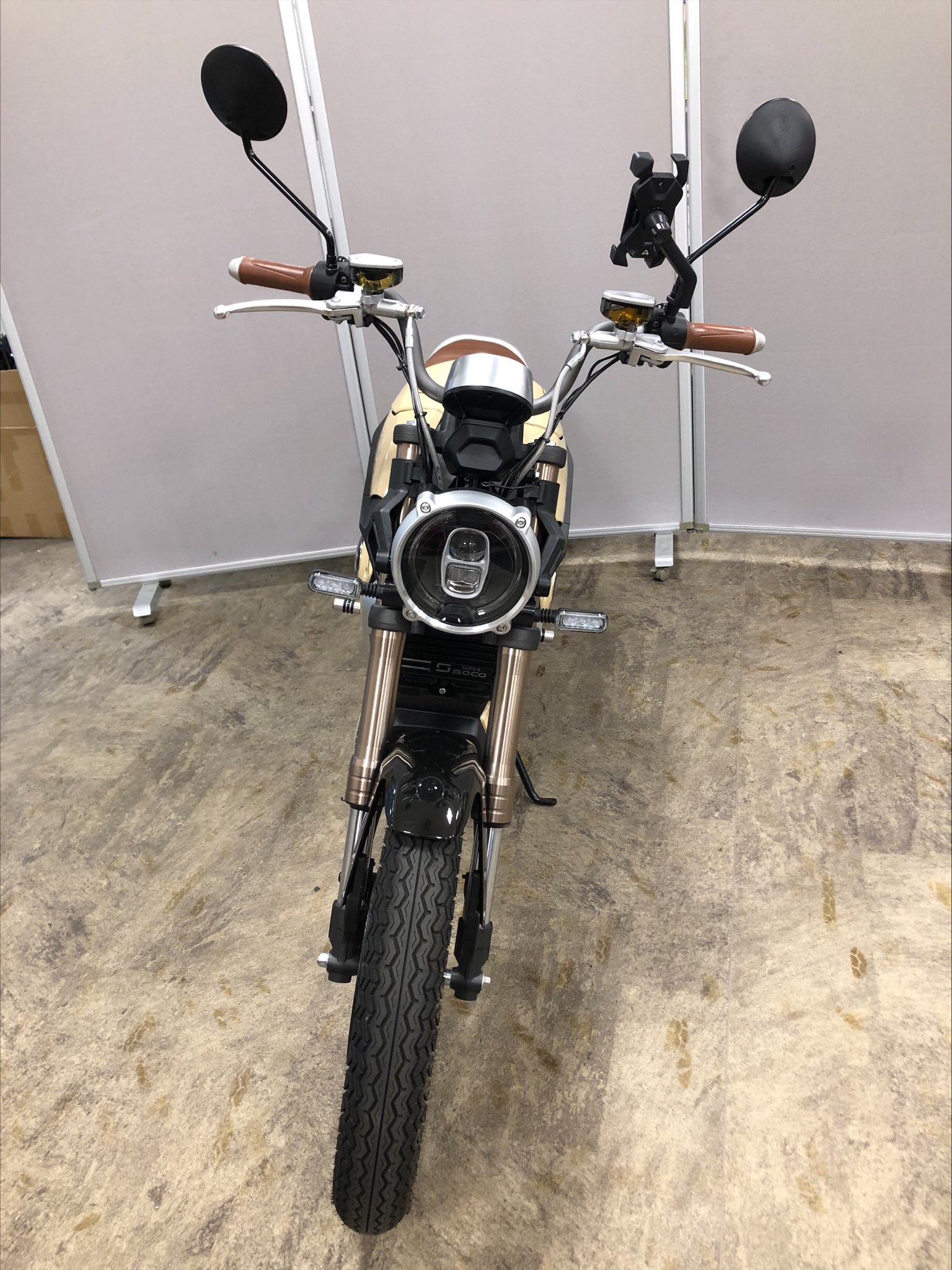 ご成約済み】認定中古車両 SUPER SOCO TC 1バッテリー 2020年 カーキー